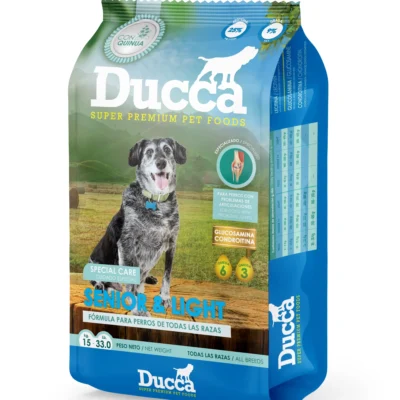 Alimento Ducca Senior light 15 kg para perros senior o con control de peso